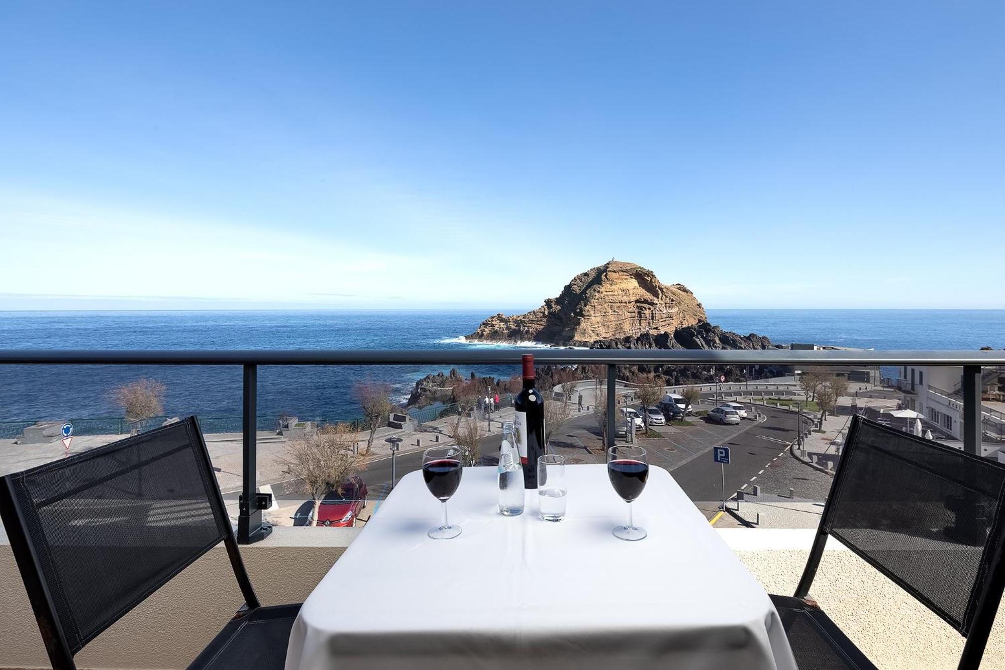 Perola Views Inn By Madeira Sun Travel Porto Moniz Exterior photo